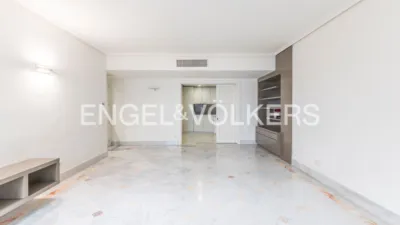 Apartamento en alquiler en Almagro - Imagen 8