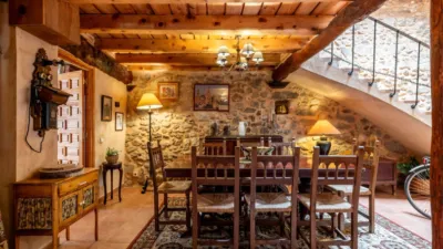 Casa rústica en alquiler en Travesía de la Caz, Torreiglesias de 3.000 €<span>/mes</span>