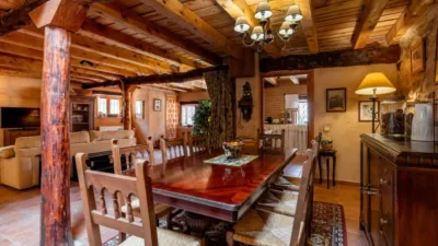 Casa rústica en alquiler en Travesía de la Caz, Torreiglesias de 3.000 €<span>/mes</span>