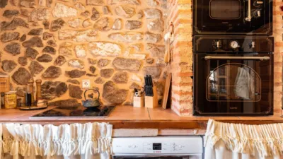 Casa rústica en alquiler en Travesía de la Caz, Torreiglesias de 3.000 €<span>/mes</span>