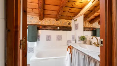 Casa rústica en alquiler en Travesía de la Caz, Torreiglesias de 3.000 €<span>/mes</span>