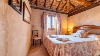 Casa rústica en alquiler en Travesía de la Caz, Torreiglesias de 3.000 €<span>/mes</span>