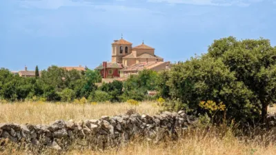 Casa rústica en alquiler en Travesía de la Caz, Torreiglesias de 3.000 €<span>/mes</span>