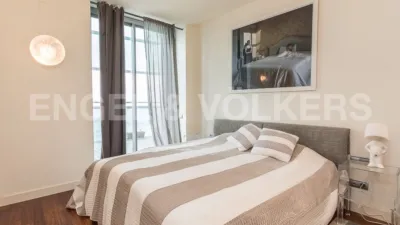 Penthouse on Passeig del Taulat photo 32