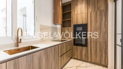 Apartment on Francisco Silvela Street photo 10