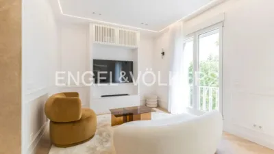 Apartment on Francisco Silvela Street photo 2