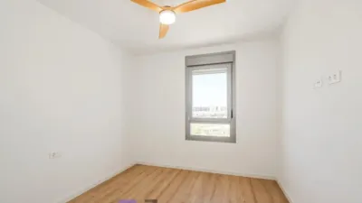 Piso en alquiler en Calle C. Carlos Benítez Saurel, Entrenúcleos (Dos Hermanas) de 950 €<span>/mes</span>