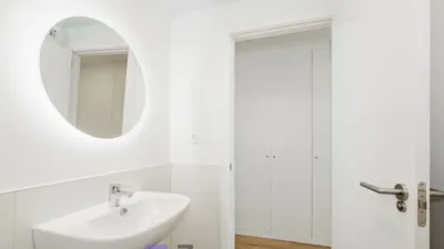 Piso en alquiler en Calle C. Carlos Benítez Saurel, Entrenúcleos (Dos Hermanas) de 950 €<span>/mes</span>