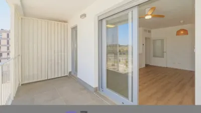 Piso en alquiler en Calle C. Carlos Benítez Saurel, Entrenúcleos (Dos Hermanas) de 950 €<span>/mes</span>