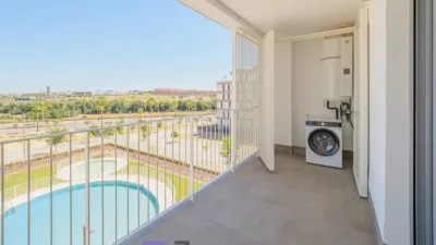 Piso en alquiler en Calle C. Carlos Benítez Saurel, Entrenúcleos (Dos Hermanas) de 950 €<span>/mes</span>