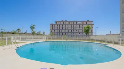 Piso en alquiler en Calle C. Carlos Benítez Saurel, Entrenúcleos (Dos Hermanas) de 950 €<span>/mes</span>