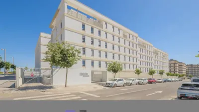Piso en alquiler en Calle C. Carlos Benítez Saurel, Entrenúcleos (Dos Hermanas) de 950 €<span>/mes</span>