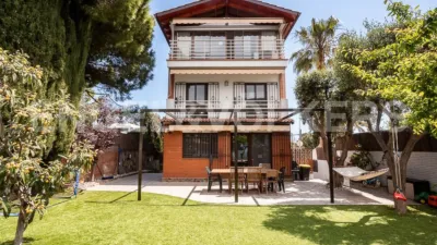 House in Centre photo 9