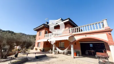 Chalet in Corbera de Llobregat photo 5