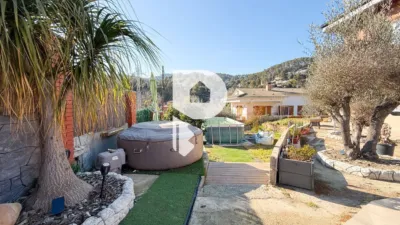 Chalet in Corbera de Llobregat photo 75