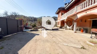 Chalet in Corbera de Llobregat photo 7