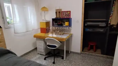 Piso en alquiler en Calle del Agua de Cartuja, cerca de Placeta de la Cruz, San Ildefonso (Hospital Real) (Distrito Beiro. Granada Capital) de 1.000 €<span>/mes</span>