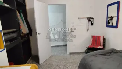 Piso en alquiler en Calle del Agua de Cartuja, cerca de Placeta de la Cruz, San Ildefonso (Hospital Real) (Distrito Beiro. Granada Capital) de 1.000 €<span>/mes</span>