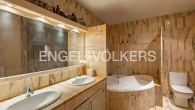 Townhouse in Esplugues de Llobregat photo 16