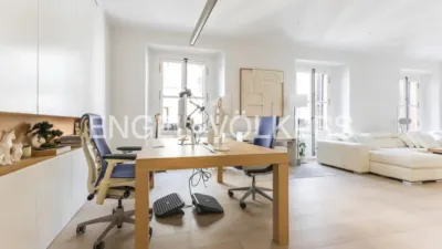 Apartment in Palacio photo 8