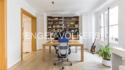 Apartment in Palacio photo 9