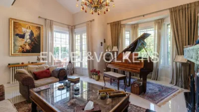 Townhouse in La Canaleja Street area photo 14