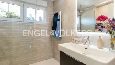 Townhouse in La Canaleja Street area photo 21