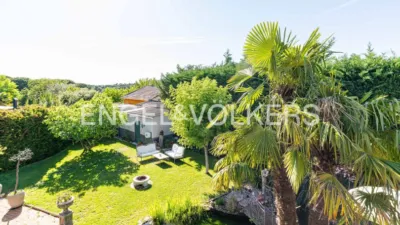 Townhouse in La Canaleja Street area photo 36
