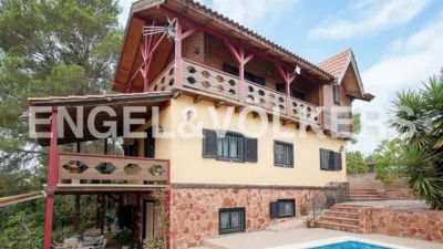 Casa en alquiler en Centre, Centre (Manises) de 3.590 €<span>/mes</span>