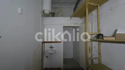 Flat in Sant Hipòlit de Voltregà photo 3