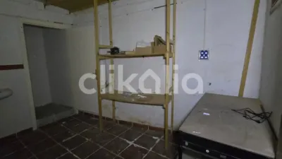 Flat in Sant Hipòlit de Voltregà photo 4