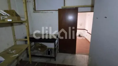 Flat in Sant Hipòlit de Voltregà photo 8