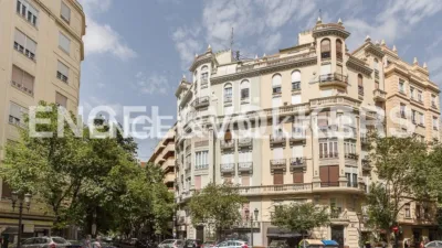 Apartment on Carrer de l'Almirall Cadarso photo 35