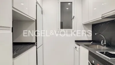 Apartamento en alquiler en La Vila de Gràcia - Imagen 3