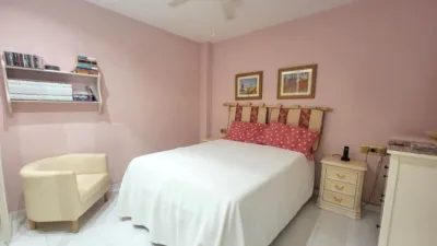 Apartment on Pedro Lorca Street photo 8