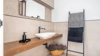 House in Oromana photo 27