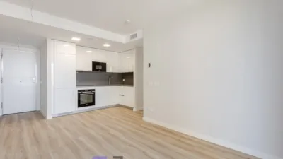 Piso en alquiler en Calle C. de Dulce Chacón - Imagen 4