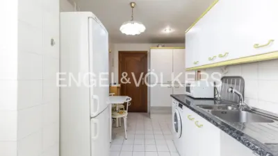 Apartment on Calle de la Infanta María Teresa photo 10