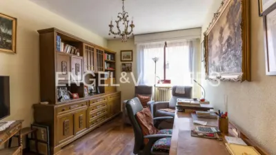 Apartment on Calle de la Infanta María Teresa photo 14
