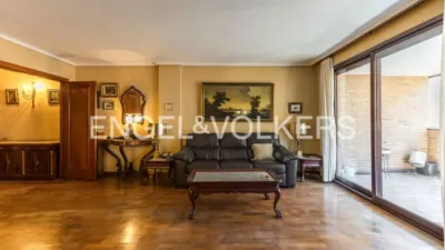 Apartment on Calle de la Infanta María Teresa photo 19