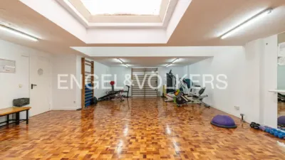 Apartment on Calle de la Infanta María Teresa photo 31