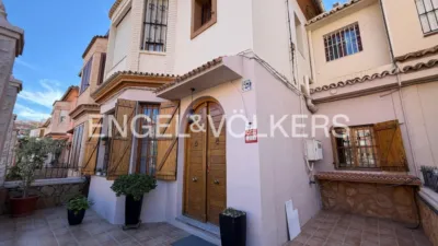 Casa en alquiler en Calle de Ramón de Perellós, Favara (Distrito Patraix. València Capital) de 4.000 €<span>/mes</span>