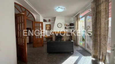 Casa en alquiler en Calle de Ramón de Perellós, Favara (Distrito Patraix. València Capital) de 4.000 €<span>/mes</span>