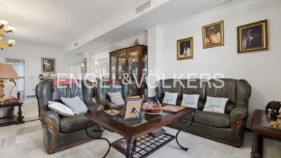 Casa en alquiler en Entrenúcleos, Entrenúcleos (Dos Hermanas) de 3.000 €<span>/mes</span>