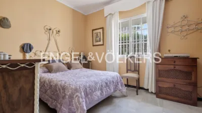 Casa en alquiler en Entrenúcleos, Entrenúcleos (Dos Hermanas) de 3.000 €<span>/mes</span>