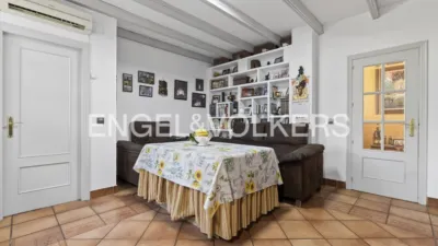 Casa en alquiler en Entrenúcleos, Entrenúcleos (Dos Hermanas) de 3.000 €<span>/mes</span>