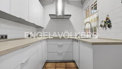 Casa en alquiler en Entrenúcleos, Entrenúcleos (Dos Hermanas) de 3.000 €<span>/mes</span>