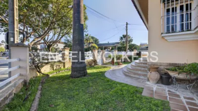 Casa en alquiler en Entrenúcleos, Entrenúcleos (Dos Hermanas) de 3.000 €<span>/mes</span>