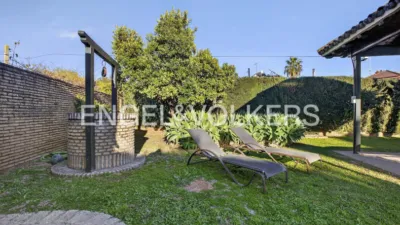 Casa en alquiler en Entrenúcleos, Entrenúcleos (Dos Hermanas) de 3.000 €<span>/mes</span>