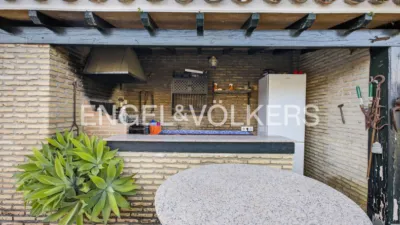 Casa en alquiler en Entrenúcleos, Entrenúcleos (Dos Hermanas) de 3.000 €<span>/mes</span>